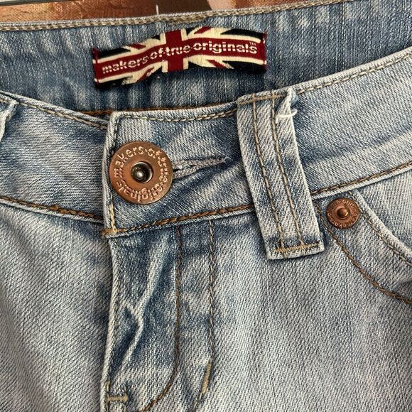 Makers of True Originals Light Blue Jean Shorts - Picture 3 of 16